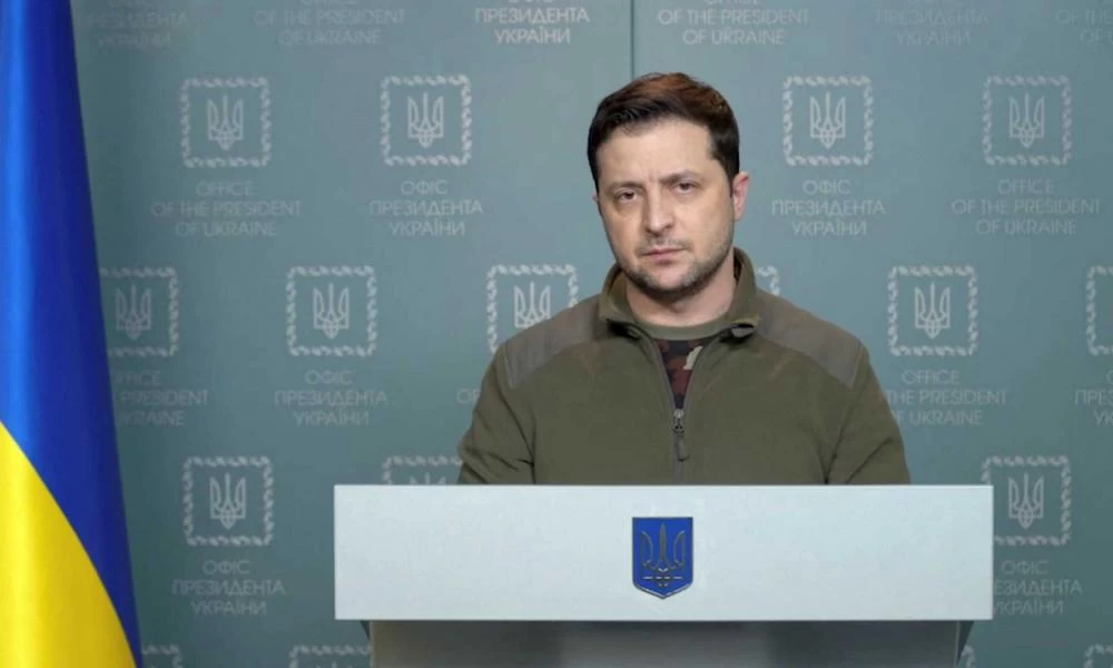 Πόλεμος στην Ουκρανία: «Βοηθήστε μας. Βομβαρδίζουν ότι κινείται», η έκκληση Ζελένσκι